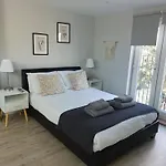 New 2 Bedrooms With Private Ensuite Bathrooms Near Heathrow