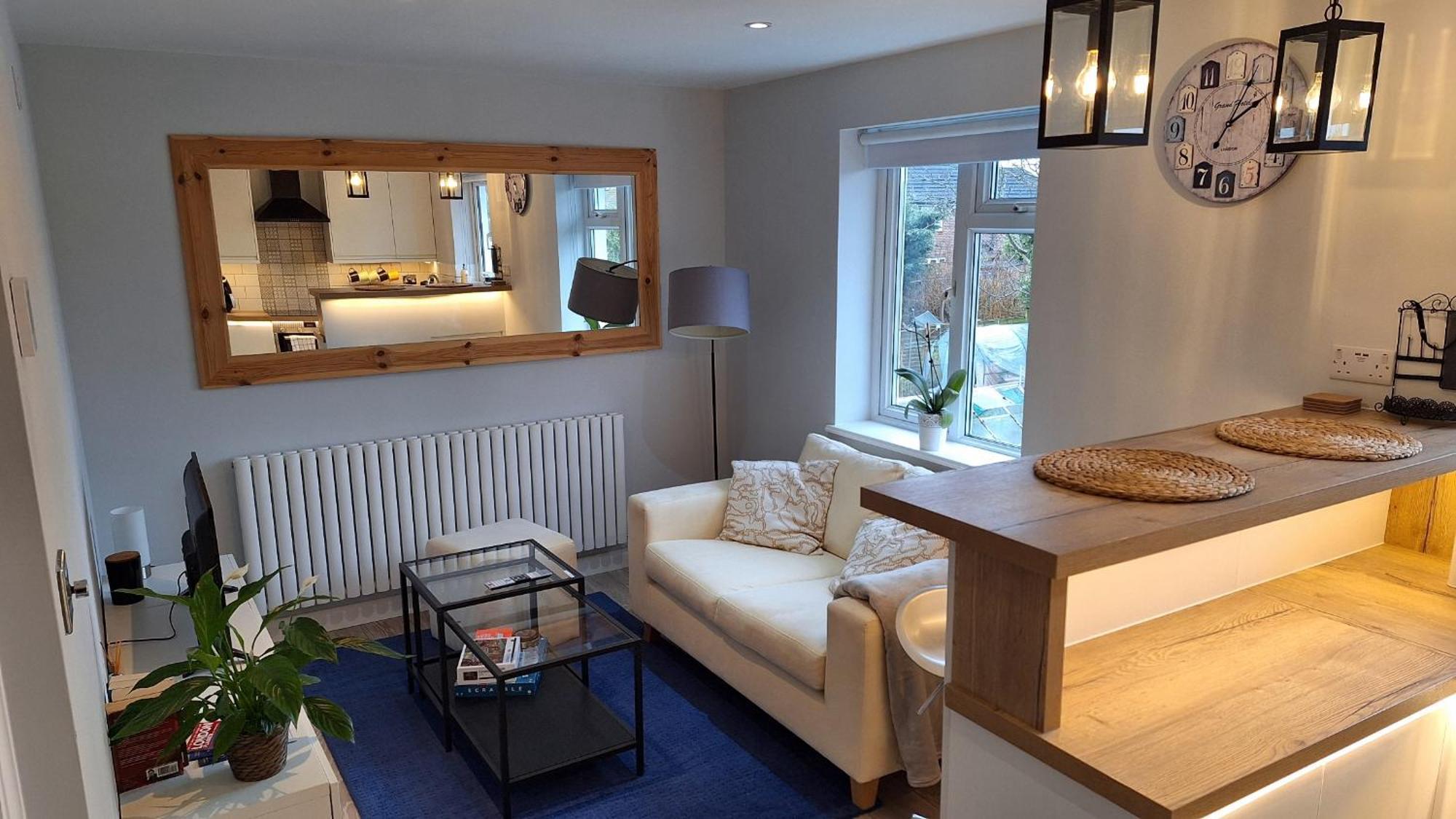 New 2 Bedrooms With Private Ensuite Bathrooms Near Heathrow Homestay *