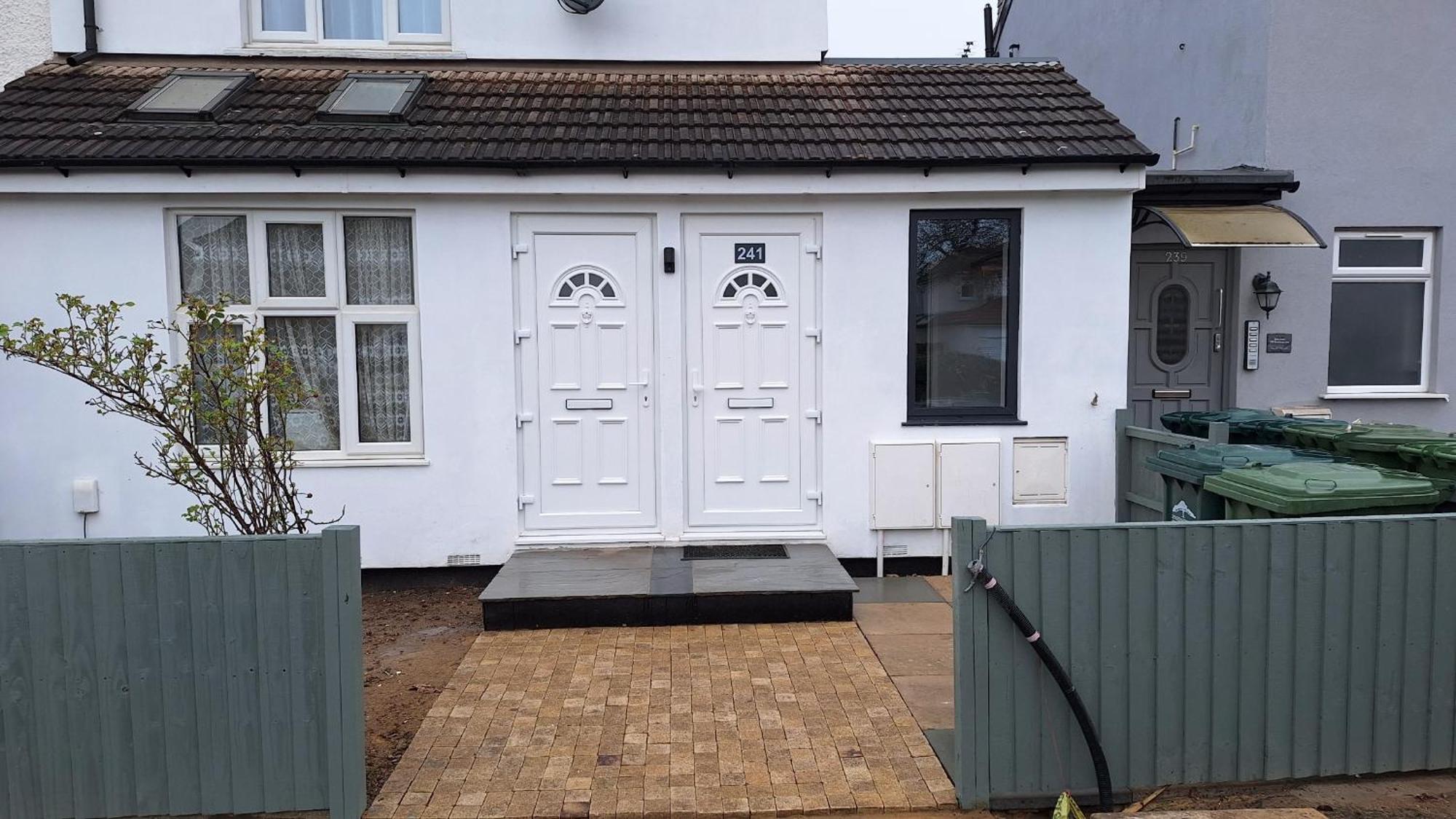 Homestay New 2 Bedrooms With Private Ensuite Bathrooms Near Heathrow Ashford (Surrey)